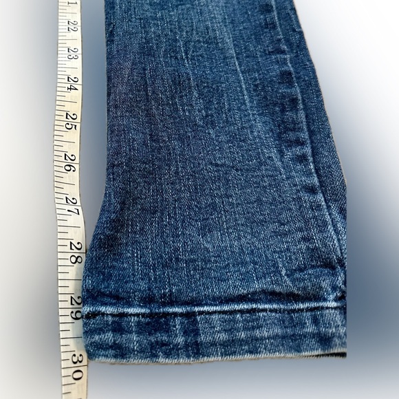 Gorgeous Trucco’s distressed jeans - Picture 3 of 5